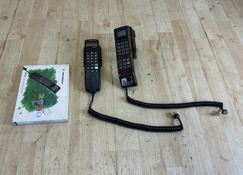 Motorola autotelefon inkl - 2x,